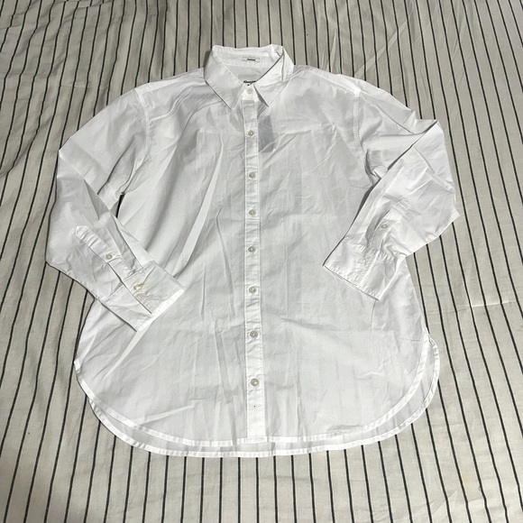 White oversized abercrombie button up top - Picture 10 of 10